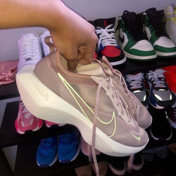 Nike Shoes - Nike Vista Lite. Size 11.